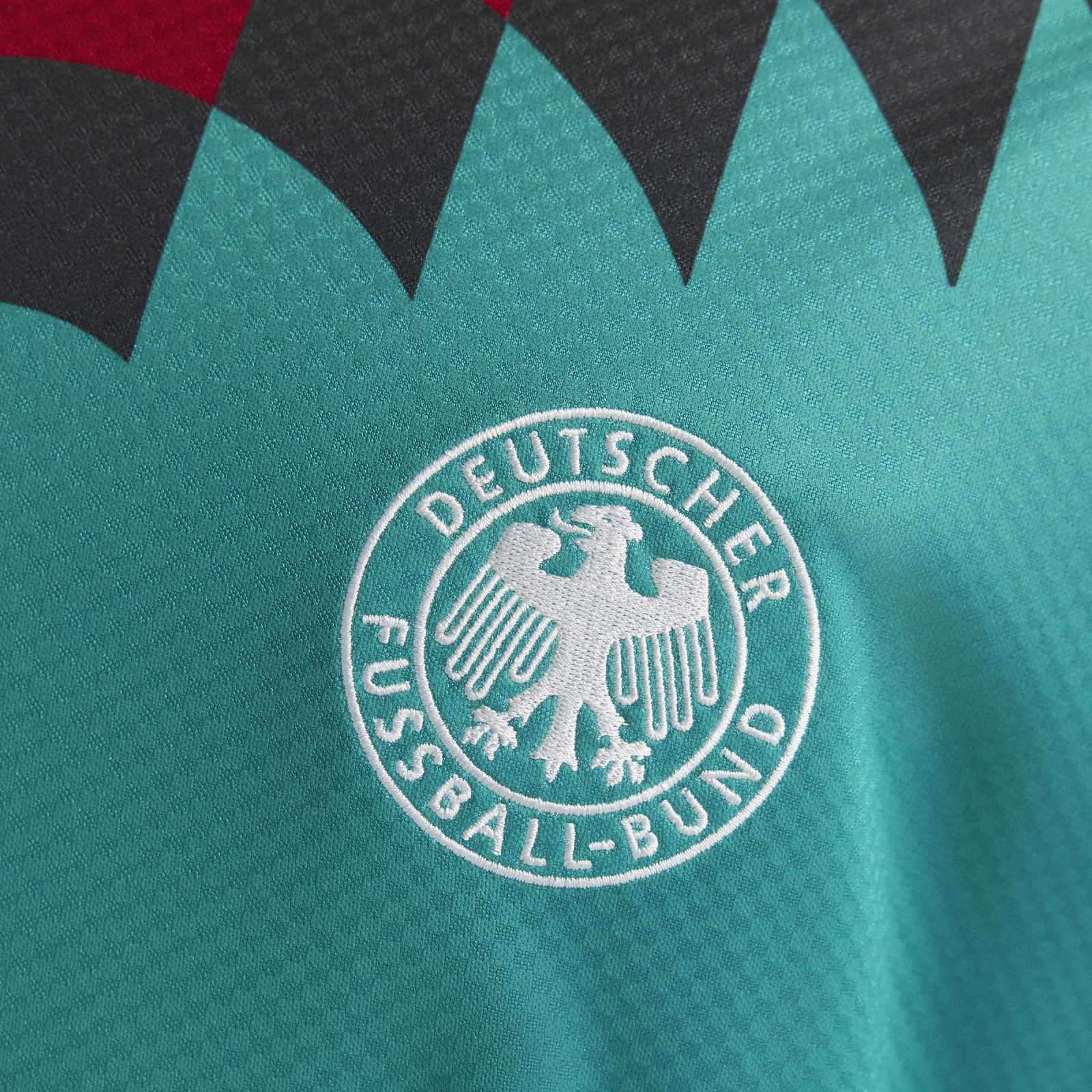 DFB A JSY 94 power green - Image 3
