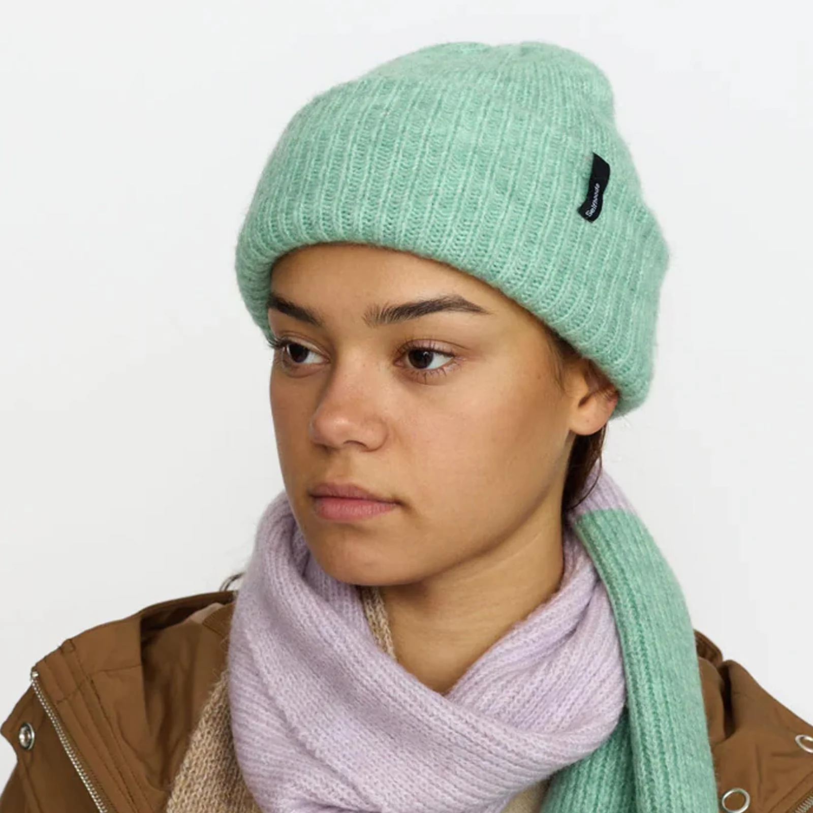 Fluffy Beanie turquoise - Image 2