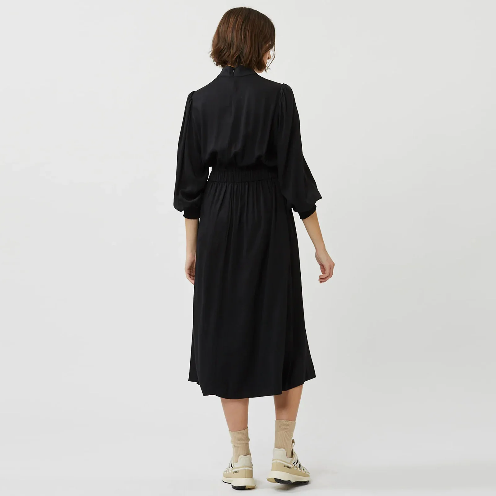 Larada Dress black - Image 3